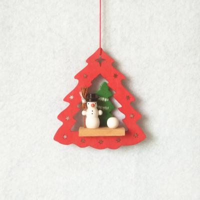 China Europe Christmas Tree Shaped Wooden Ornaments For Gift for sale