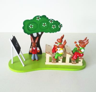 China Europe Wooden Indoor Easter Bunny Teaching Scene For Gift for sale