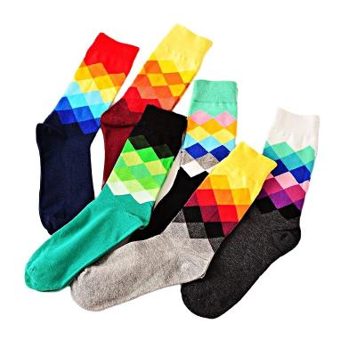 China Custom High End QUICK DRY Socks Men Wholesale OEM Logo Rhomboid Geometric Pattern Men's Socks Happy Socks Comfortable Breathable for sale