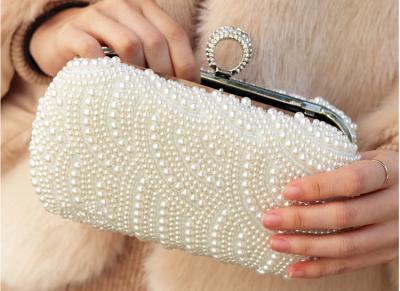 China Bride's rhinestone pearl handbag new dinner evening bag socialite's hand sewed beaded gown small wedding bags for sale