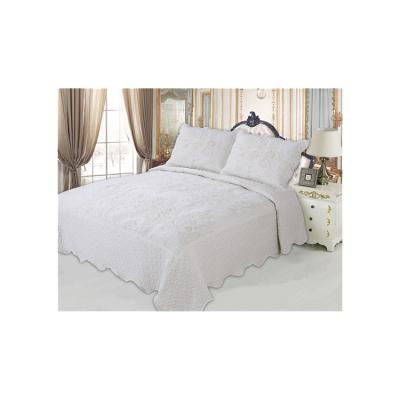 China Folded Low Price Bedding Set Durable Comforter Set Luxury Comforter Set King Size for sale