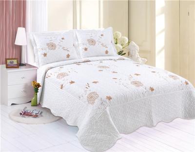 China Hot Sale Chinese Soft Touch Embroidery Manufacturing Source Bedspread Warm White Color Lightweight Bed Covers for sale