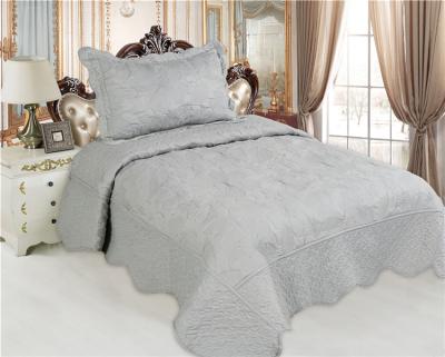 China Soft Touch Bedspread Sets Gray Queen King Size Flower Quilting Comforter Set Colcha For Bedroom Decoration Bed Cover for sale