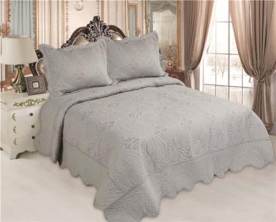 China Gray Quilts Dropshipping Elegant Embroidery Soft Touch Bedspread Set China 4pcs Set Bedding Sets Stitchinig Blue Comforter Colcha for sale