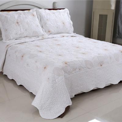 China Soft Touch Bedding Pujiang Comforter Sets Comforters Embroidery Microfiber Bedspread Set China 3pcs Stitchinig Colcha Comforter for sale