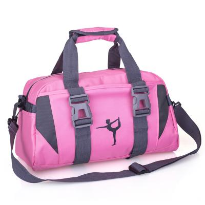 China New Lightweight Fashion Custom Logo 100pcs Large Yoga Gym Bags Women Traveling Duffel Bag for sale