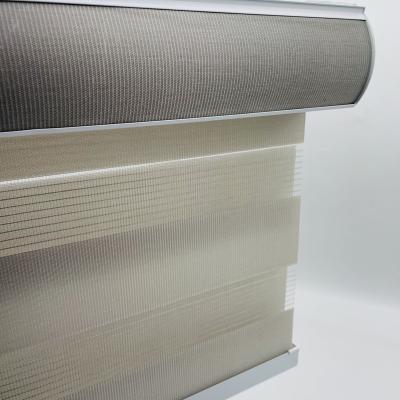 Cina CLASSIC Motorized Blackout Zebra Shades Electric Remote Zebra Blinds AC DC Roller Rainbow Blinds in vendita