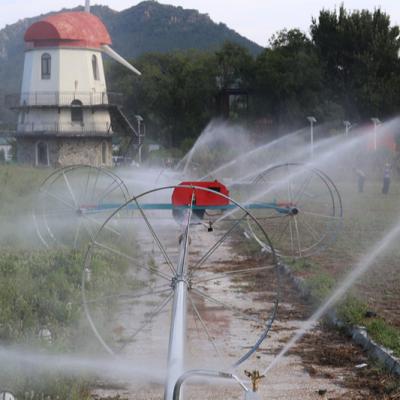 中国 Metal Material Agriculture Mobile Wheel Side Roll Irrigation System Traveling Irrigator for Sale 販売のため