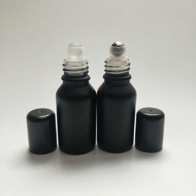 China Personal Care Roll Ball Glass Bottle Black Empty Black Essential Oil Roll-On Sleeve Bottles 15ml Roll On Bottle for sale