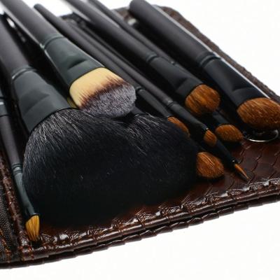 China Smudge Brush Foundation Sweep Flawlless Synthetic Base Fashional Hair Single Makeup Brush for sale