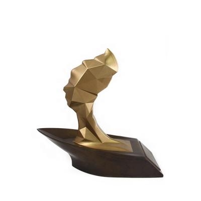 China Custom China Queen Resin Trophy Awards Souvenirs for sale