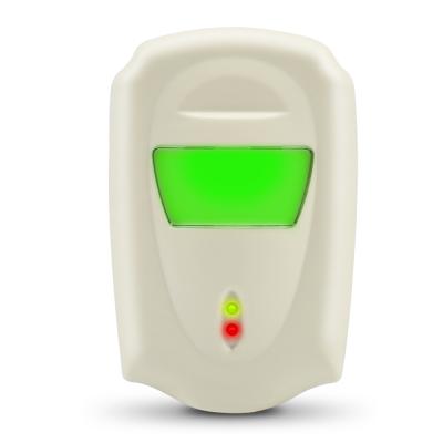 China Sustainable CE RoHS Plug In Electromagnetic Cockroach Repel Device With Night Light for sale