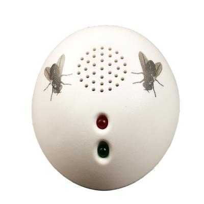 China Viable ISO9001 Factory Plug In Electronic Pest Housefly Reflector Ultrasonic Housefly Control for sale