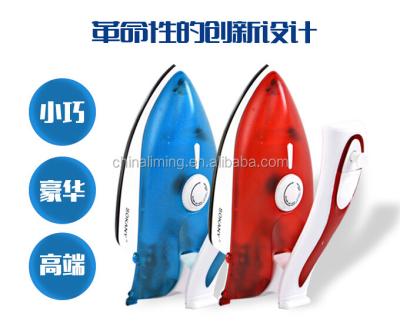 China Durable Aluminum Soleplates Electric Travel Steam Iron for Long-Lasting Performance for sale