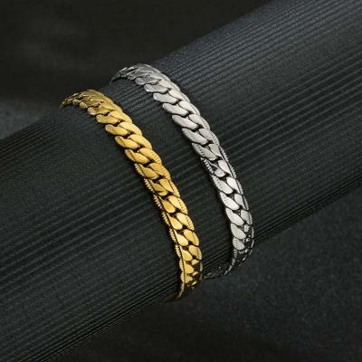 China FASHIONABLE New Design Stainless Steel Gold Plated Flat Chunky Chain Bracelet for sale