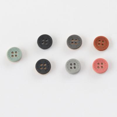 China High quality viable customized 4 holes plastic round buttons for shirt men and women suit for sale