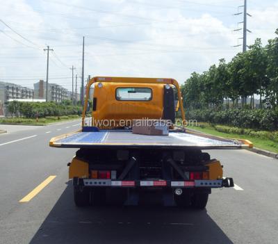 China New Design 4x2 Flatbed Tow Truck Wrecker 7960kg for sale