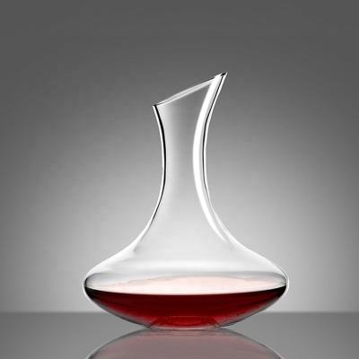 China 2021 viable the best-selling 1800ml wholesale classic crystal wine decanter for sale