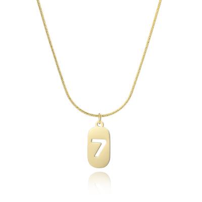 中国 FASHIONABLE Jewelry Minimalist Number Stainless Steel Pendant Necklace 18K Gold Plated Lucky Seven Charm Necklace 販売のため