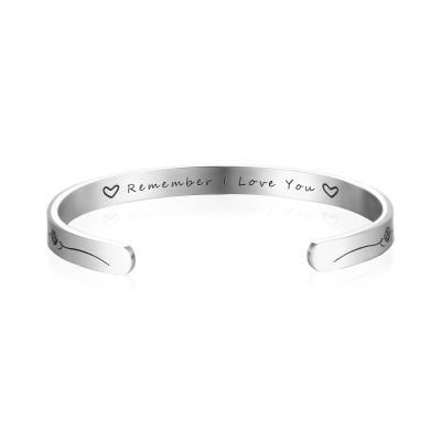 China FASHIONABLE Inexpensive Personalized Designer Charm Pieces Metal Bracelet Men zu verkaufen