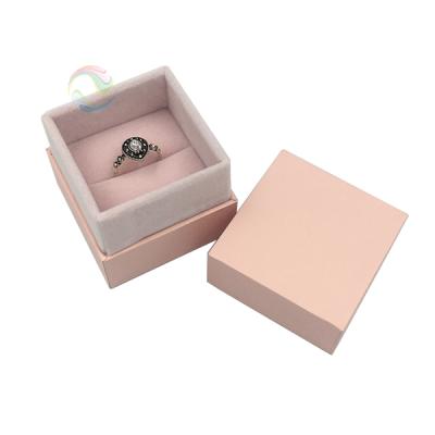 China LOGO Paper Cardboard Wedding Jewelry Custom Made European Luxury Pink\Modern Ring Packaging for sale