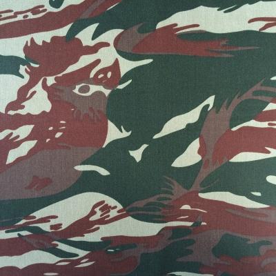 Chine T65/C35 20*16/120*60 Tissu d'uniforme militaire imprimé en camo à vendre