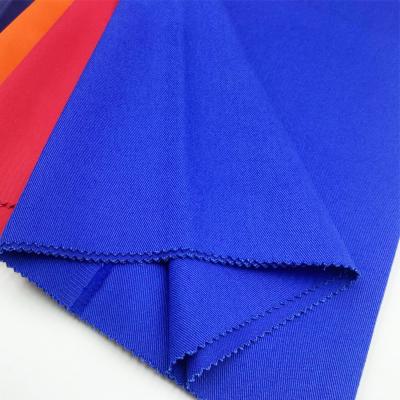 Cina Tessuti di poliestere e cotone colorati semplici con spandex per la produzione di abbigliamento in vendita