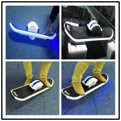 China Intelligentes Rad selbstabgleichendes hoverboard elektrisches Skateboard mit geführten Lichtern und Bluetooth zu verkaufen