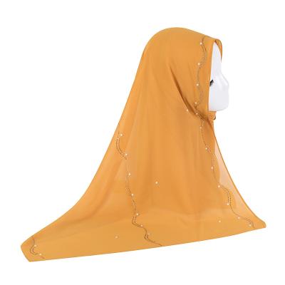 China 2019 new classic hijab solid color pearl chiffon high quality hijab in stock long size soft rhinestone chiffon hijab for sale