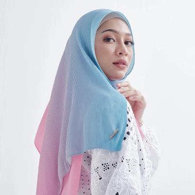 China New classic design chiffon scarf wholesale soft stretch hijab pleated ombre chiffon hijab scarf for sale