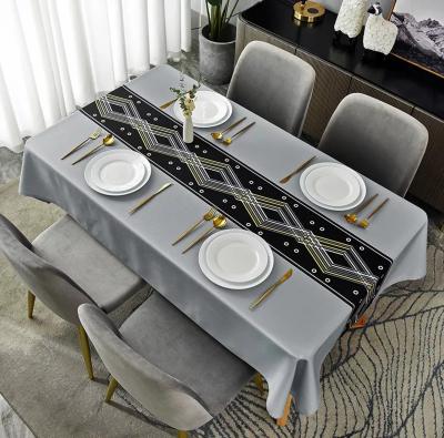 China Minimalist style disposable waterproof rectangular tablecloth for dining room or home for sale