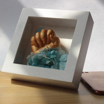 China Decorative Keepsake Use and Solid Wood CLAY Baby Photo Frame Non-Toxic Material for sale