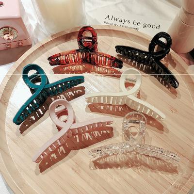 China YANYE style European and American pure color acetate shiny elegant geometric cross acrylic hair claw clip hook hair accessories for sale