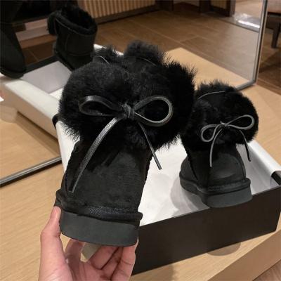 China Black Pink Breathable Faux Fur Woman Winter Snow Boots Customizable Ladies for sale