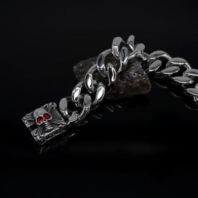 China Environmental Friendly Silver Skull With Cuban Red-Eyed Skeleton Bracelet for sale