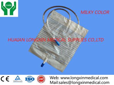 China disposable adult urine drainage bag with pull-push type valve ,white color 2000ml for sale