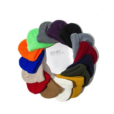 China Fashion COMMON Wholesale Custom MOQ 10 Logo White Fishermen Cover Acrylic Knit Skull Beanie Cap Daily Short Winter Beanie Hat Cuff for sale