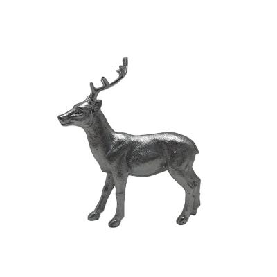 China Polyresin Silver Sitting Reindeer For Christmas Decoration for sale