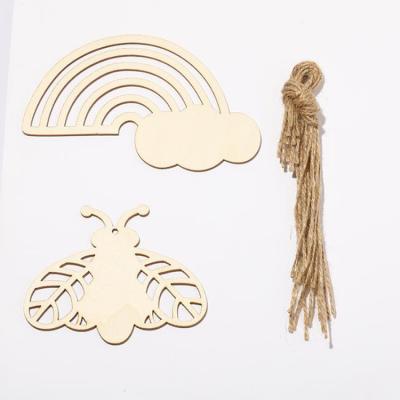 China The DIY Chips Easter Decorative Wooden Chips Hand Painted Rainbow Laser Cut Europe Chips Children Wooden Bee for sale