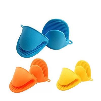 China Cute Modern Silicone Oven Heat Insulated Finger Mitt Cooking Microwave Non Slip Gripper Pot Holder Kitchen Dish Butterfly OEM for sale