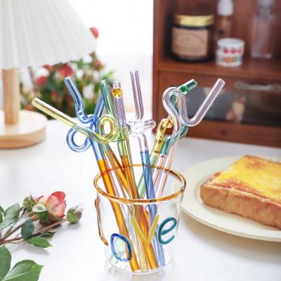 China Japanese Curved And Transparent Borosilicate Glass Straw Gift Box Set Juice Milk Transparent Color Curved Straw Twist Straight Tube for sale