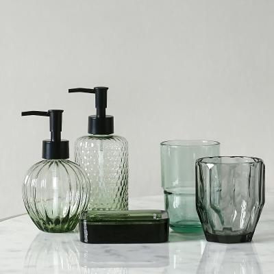 China Modern light luxury high end transparent gradient mouthwash cup hotel room green glass wash bottled model set for sale