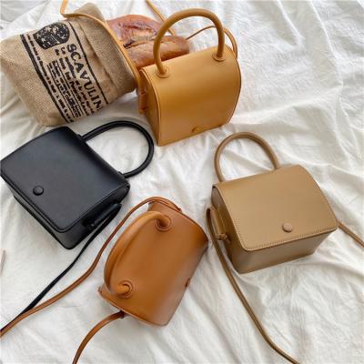 China PU ladies fashion to shoulder bags ladies handbags solid color small square bags ladies PU messenger bags for sale