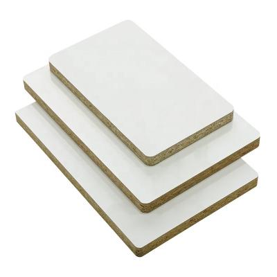 China China Manufacturer 10Mm Modern Melamine Faced Chipboard Melamine Particle White Board for sale