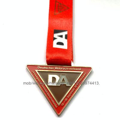 China Europe customized triangle shape metal enamel awards medallion with ribbon factory wholesale for sale