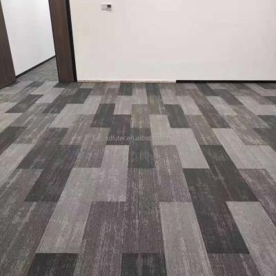 China Beautiful Modern Newly Designed Commercial Office Carpet Tiles 50 x 50 for sale