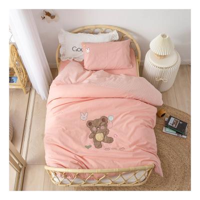 China Nondisposable Soft Cartoon Print Kids Duvet Cover Bed Set,Cute Fashion 3 Pcs Summer Printed 100% Cotton Baby Crib Sheet Bedding Set for sale