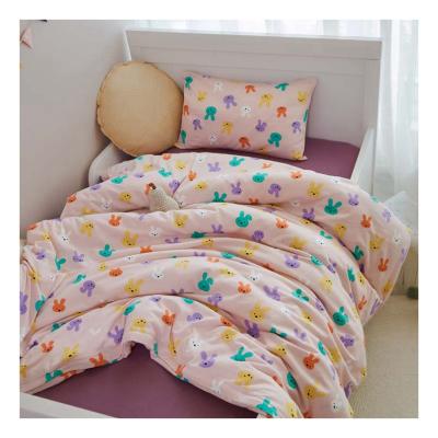 China 100% Set, Nondisposable Nordic Cartoon Print 3Pcs Small Size Cotton Toddler Comforter Bed Set Winter Baby Crib Sheets Bedding for sale