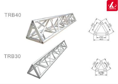 Chine Botte en aluminium d'éclairage d'étape globale de triangle de 300 x de 300Mm à vendre