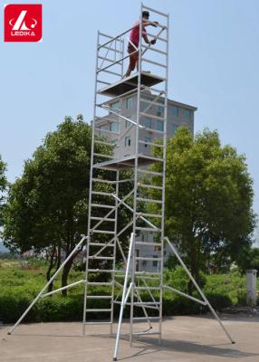 China escalera de la plataforma de funcionamiento 2m-10m para la exposición al aire libre de las actividades del acontecimiento en venta